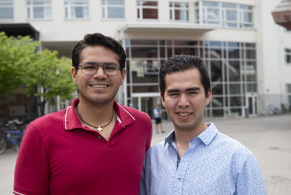 Luis Cabrera och Luis Cano från Jönköping Universitys partneruniversitet ITESM Campus Ciudad de México. Foto: Daniel Sjödahl