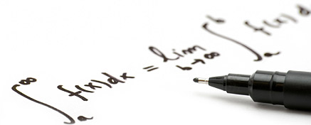Matteformel som skrivits med svart penna