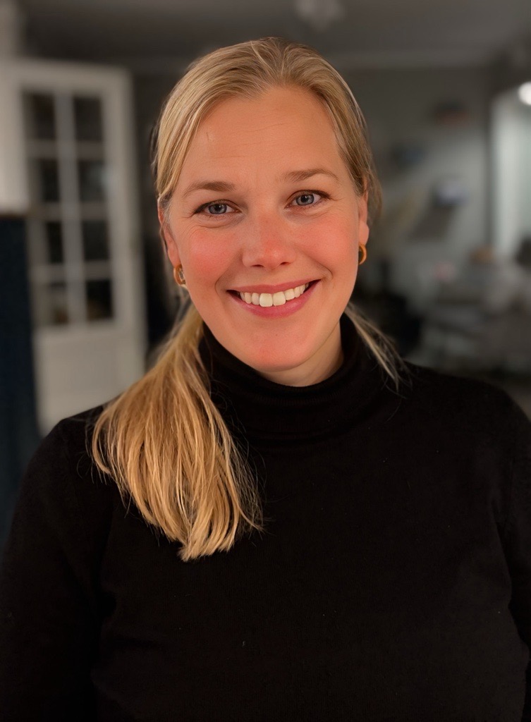 Tjej som studerat vidare