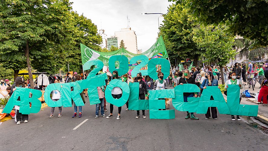 Women in La Plata, Argentina manifest in favor of the legalization of abortion in 2020